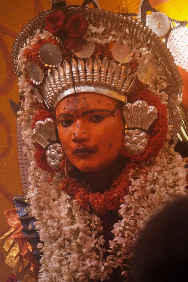 Bhootha Kola — frame 9